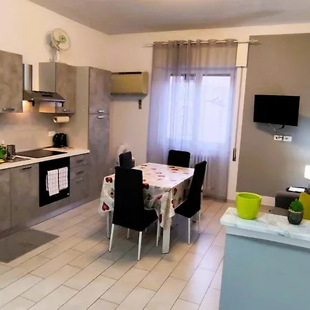 Apartment Casa D'oro Imperia